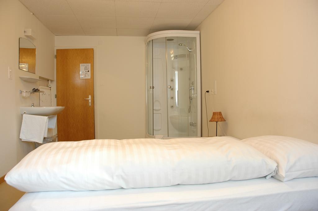 Hotel Weisses Kreuz เซนต์กาลเลิน ห้อง รูปภาพ