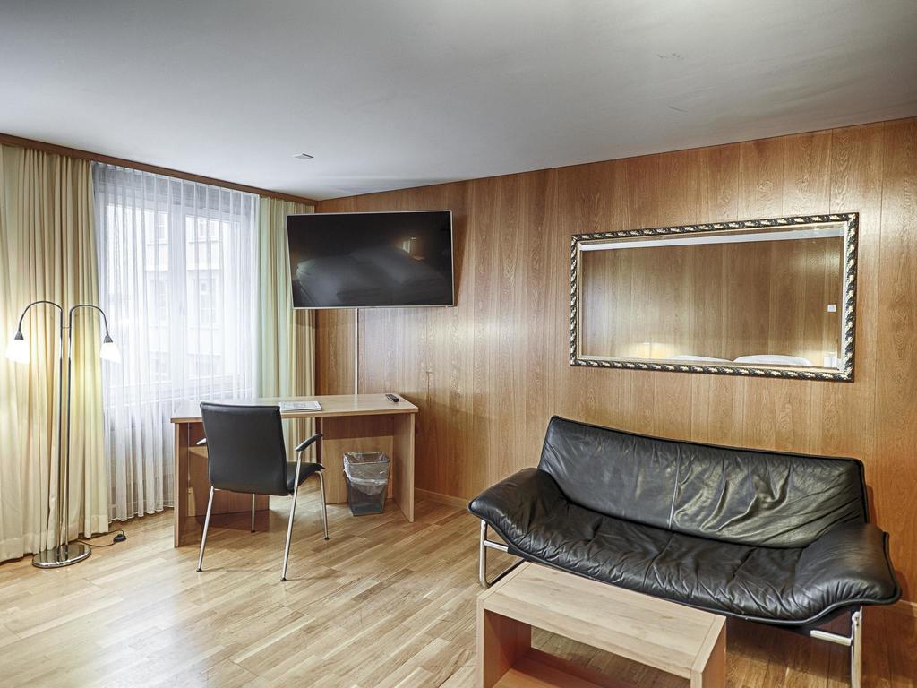 Hotel Weisses Kreuz เซนต์กาลเลิน ภายนอก รูปภาพ
